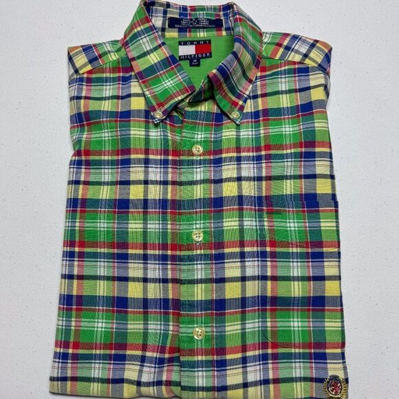 Vintage Tommy Hilfiger Shirt Mens Medium Green Plaid Crest 90s Y2K Camp Casual - Picture 1 of 13
